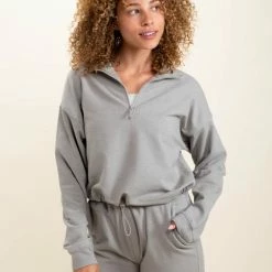 Mono B Cam Pullover CLOTHING