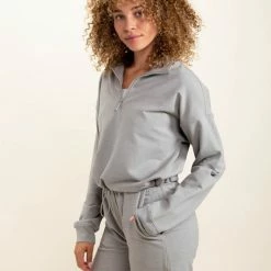 Mono B Cam Pullover CLOTHING